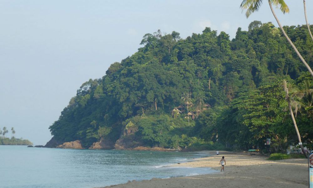 lonely-beach-koh-chang-2