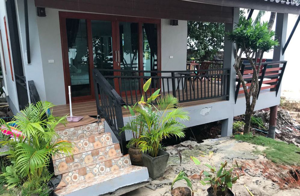 überflutung-ibiza-bungalows-koh-phangan